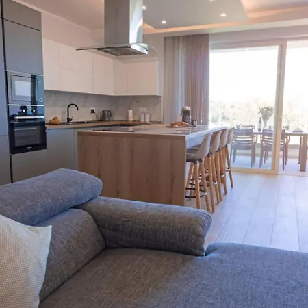 Apartamento Amazing Family In By Homely