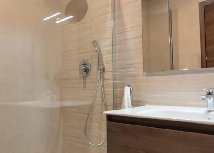 Amazing Family In By Homely Apartamento Mosta