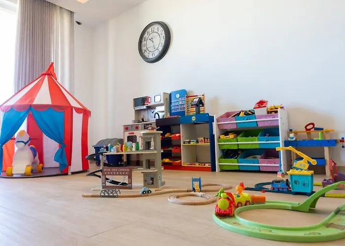 Appartamento Amazing Family In By Homely Mosta