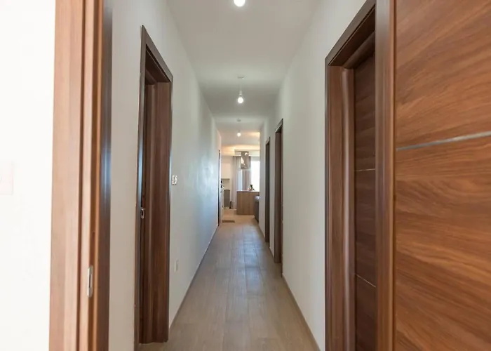 Amazing Family In By Homely